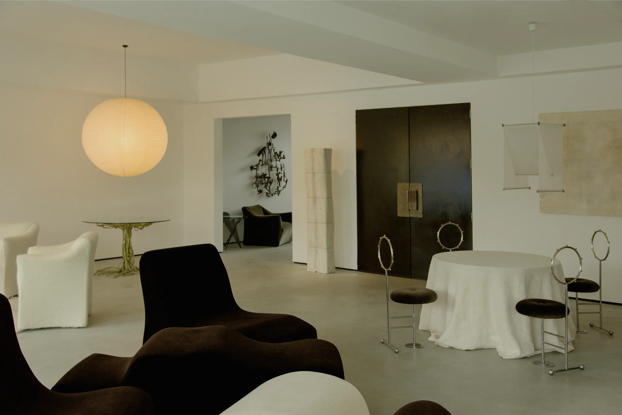 Founded in 2013 by design dealer Sophie Pearce, Béton Brut gallery presents rare, design-led furniture from Europe and Japan.